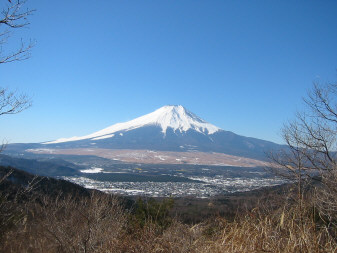 立ノ塚峠からの富士山