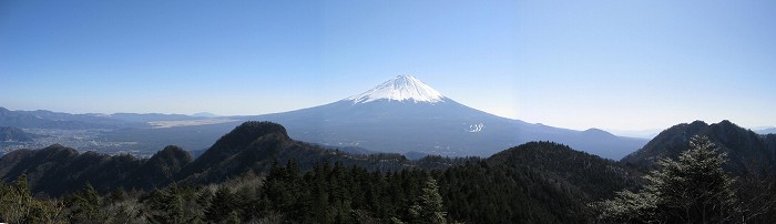 十二ヶ岳～鬼ヶ岳と富士山