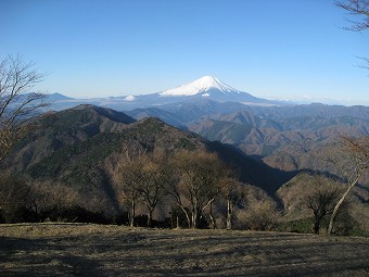鍋割山から見る富士山
