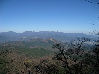 矢倉岳と丹沢の山々