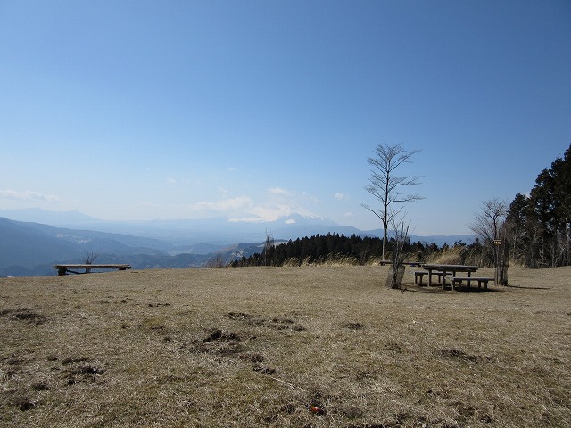 高松山から富士山方面