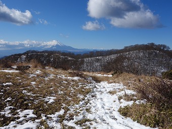 鍋割山稜と富士山