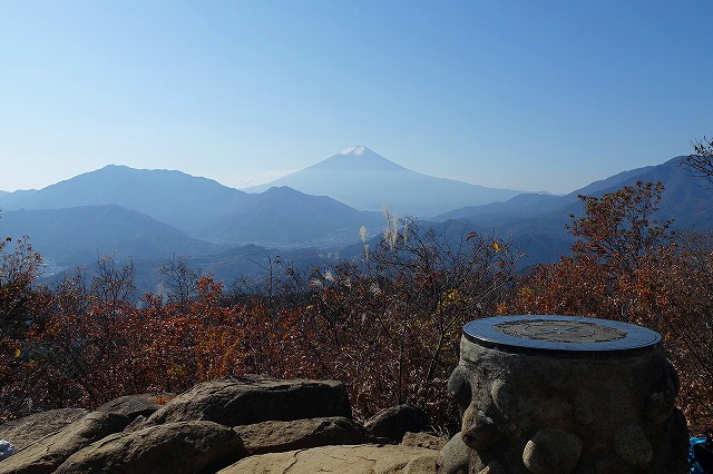 高川山山頂から富士山